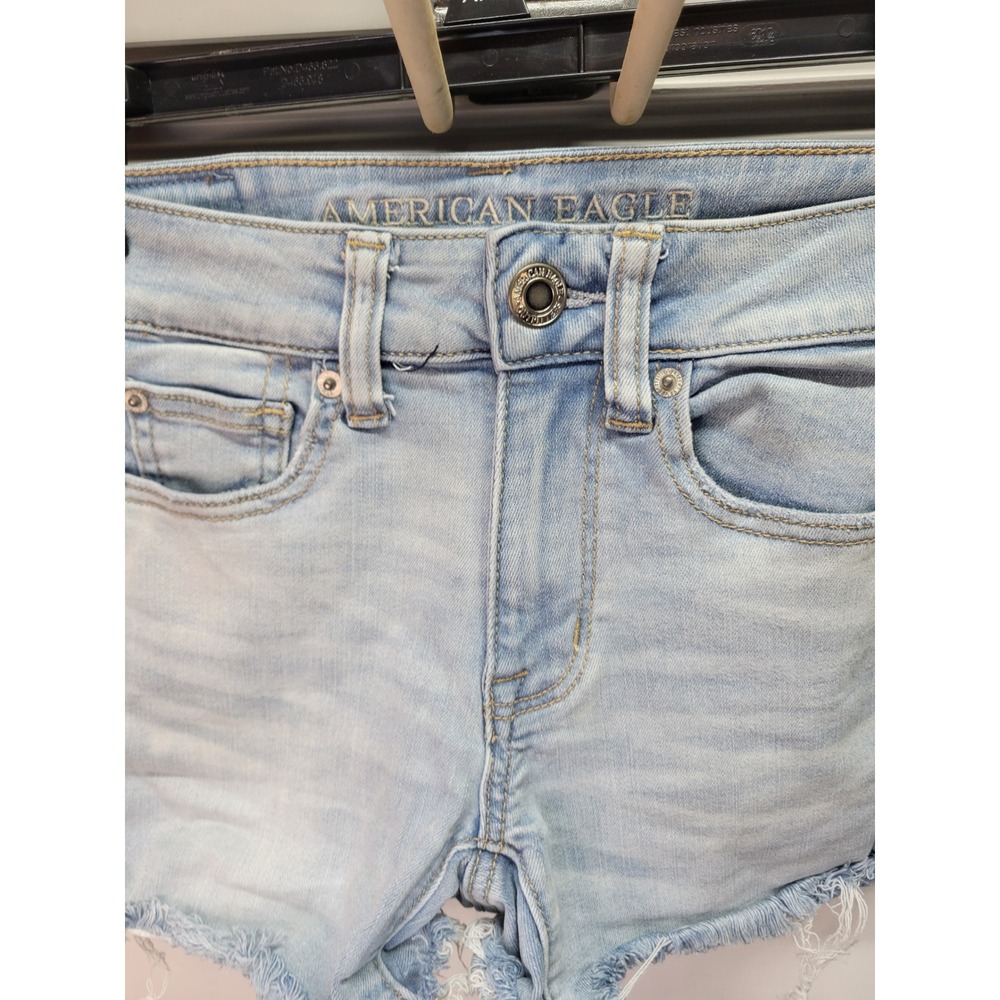 American Eagle Denim Shorts Womens Size 00 Light Wash Frayed Hem‎ Casual